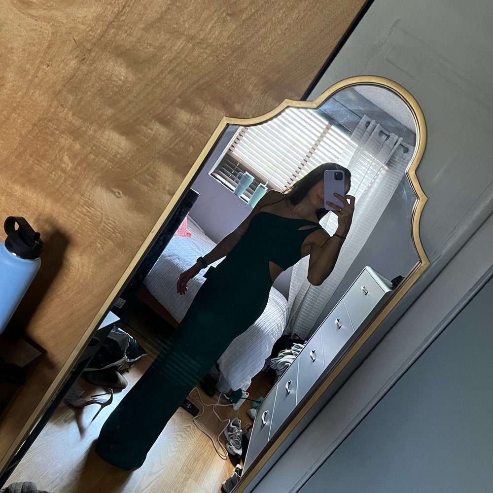 Simply beautiful dark green one shoulder cutout maxi dress - Picture 7 of 8
